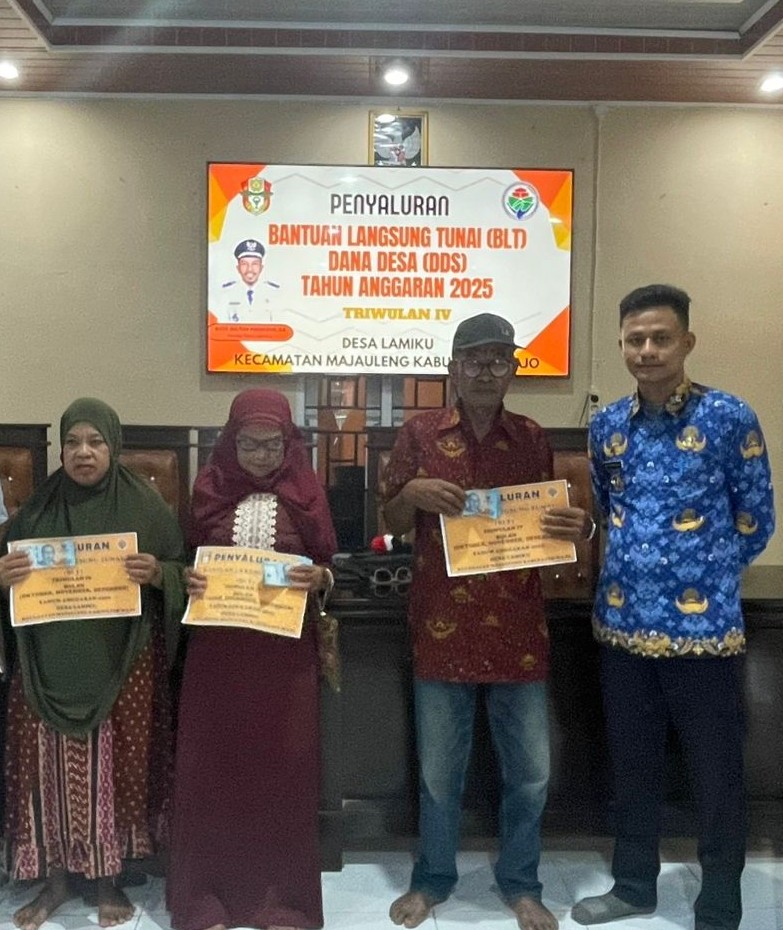 Camat Majauleng Hadiri Penyaluran BLT Triwulan IV di Desa Lamiku